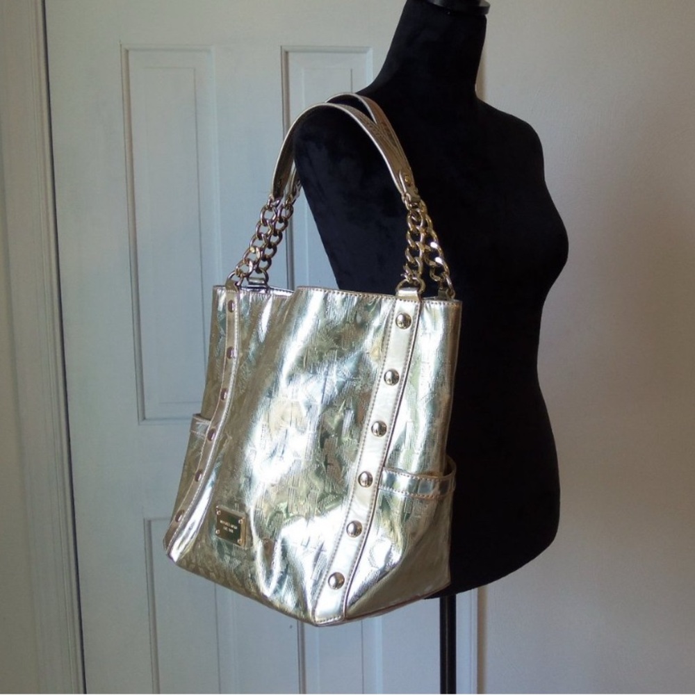 Michael Kors Delancy Large Pale Gold Mirror Metallic Shoulder Tote Gold Chain